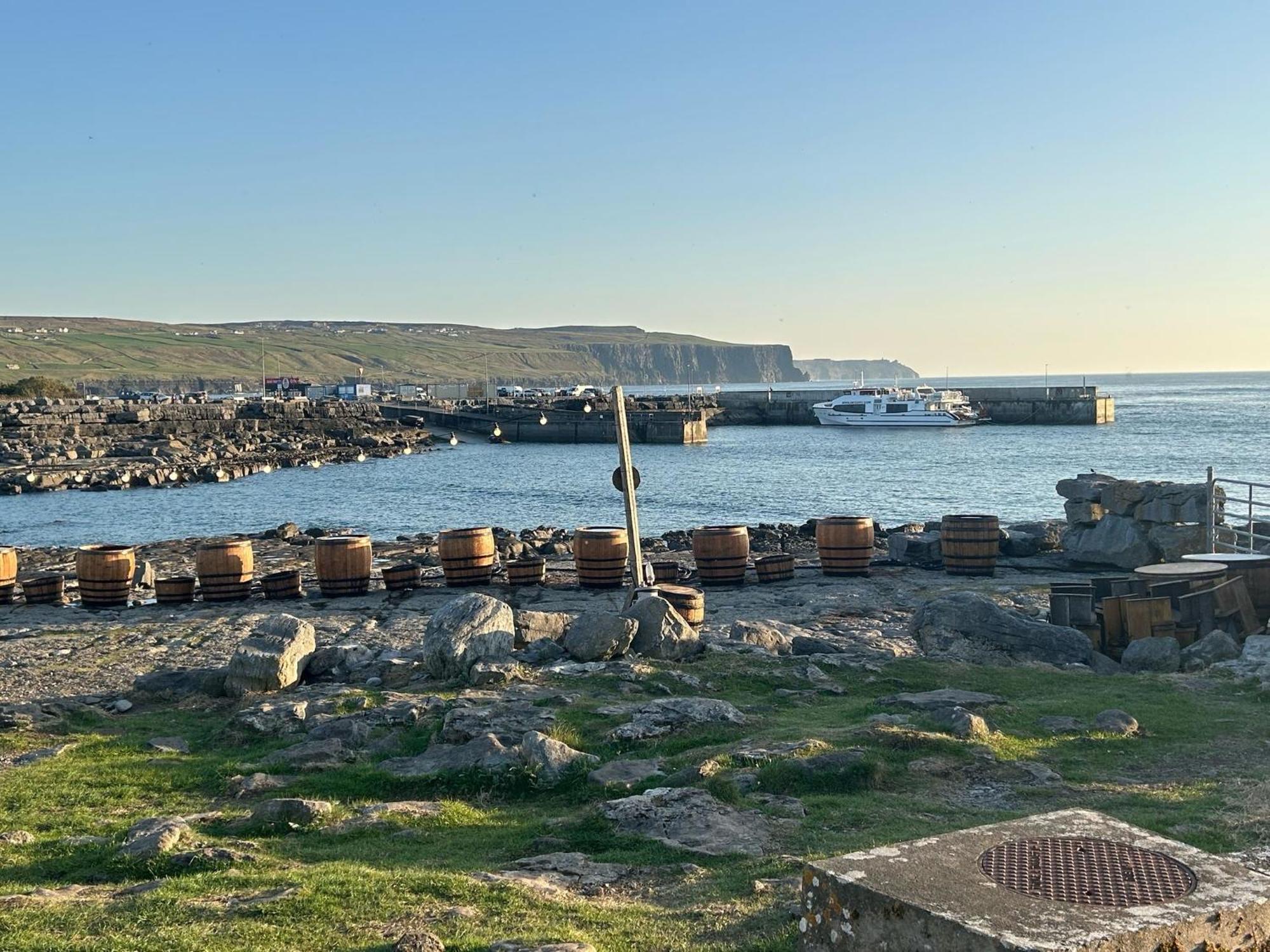 Doolin Village Accomodation Bagian luar foto